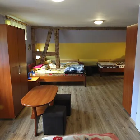 Lantgård Dwor *