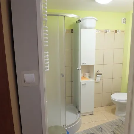 مزرعة للإقامة Dwor Klewiny