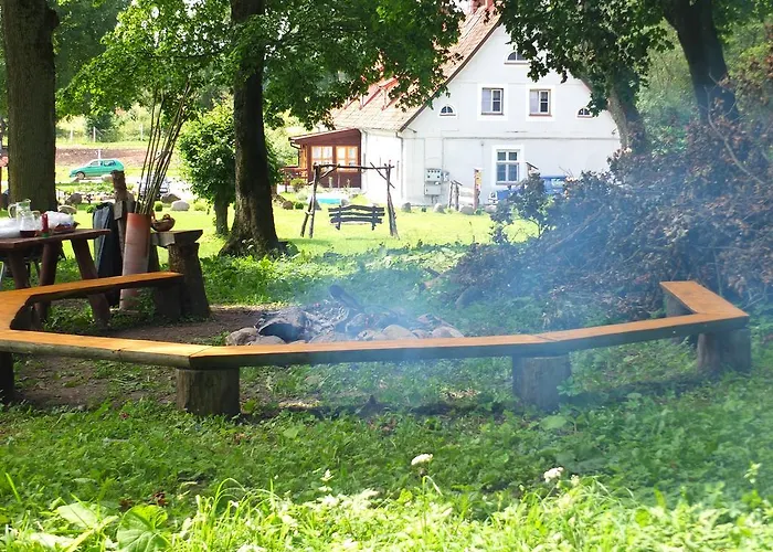 Κατάλυμα σε φάρμα Dwor